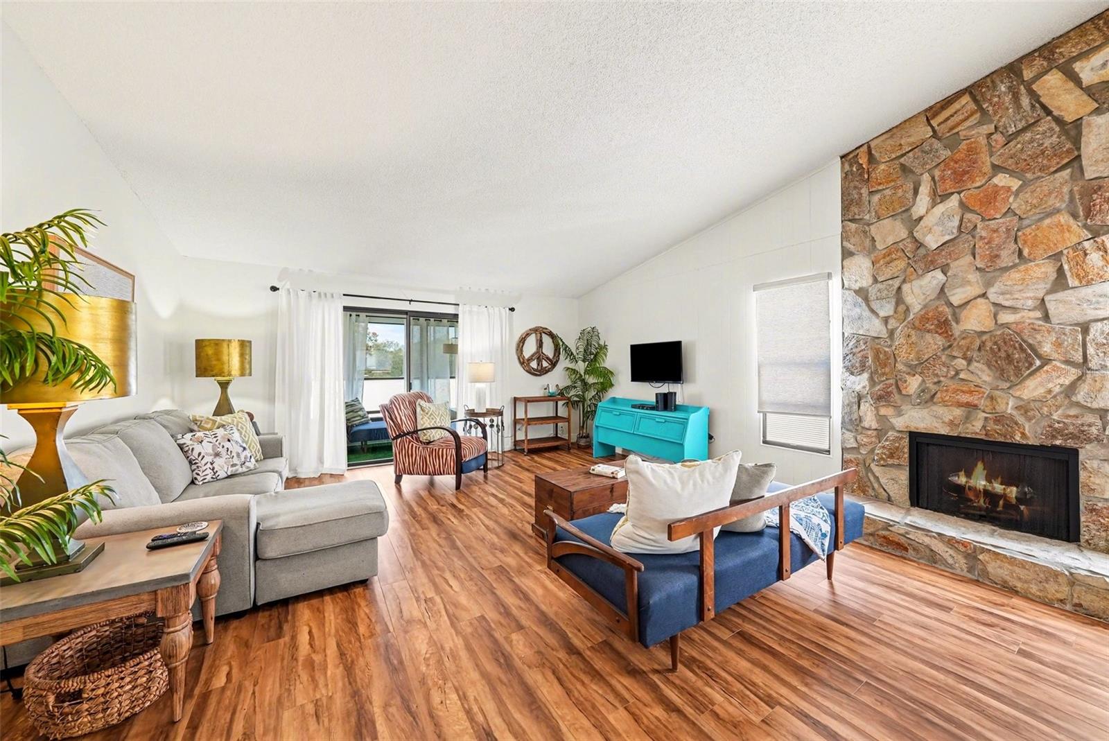 9990 Eagles Point Circle, FL