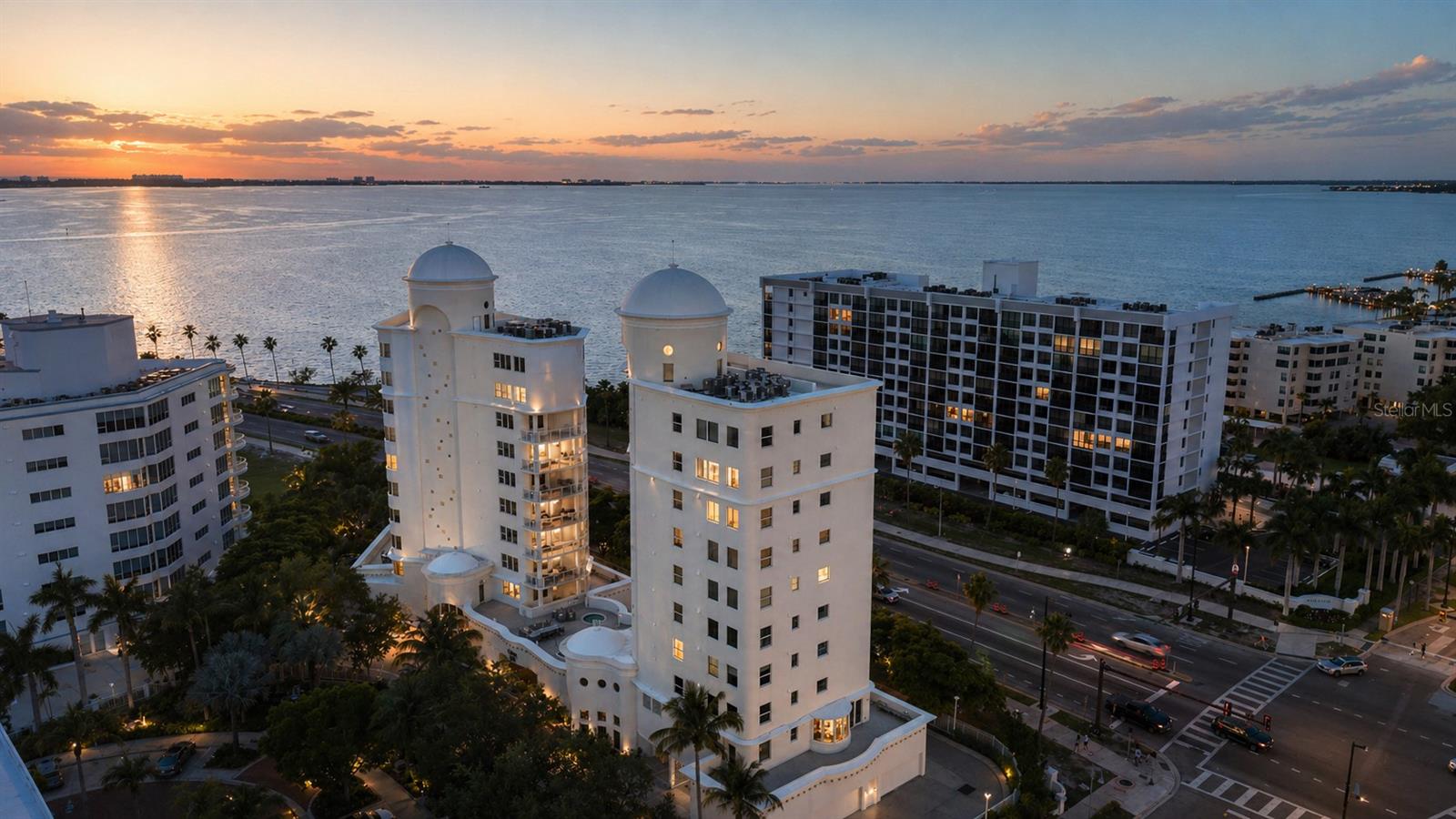 128 Golden Gate Point, FL