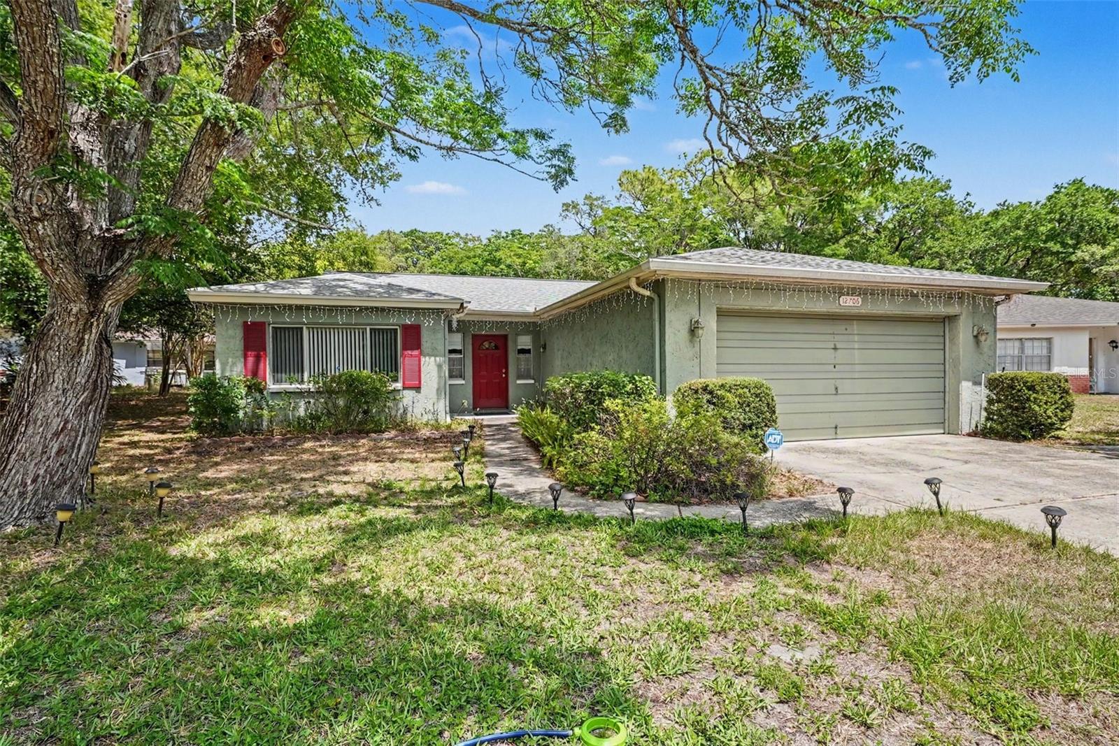 12706 Whisper Circle, FL