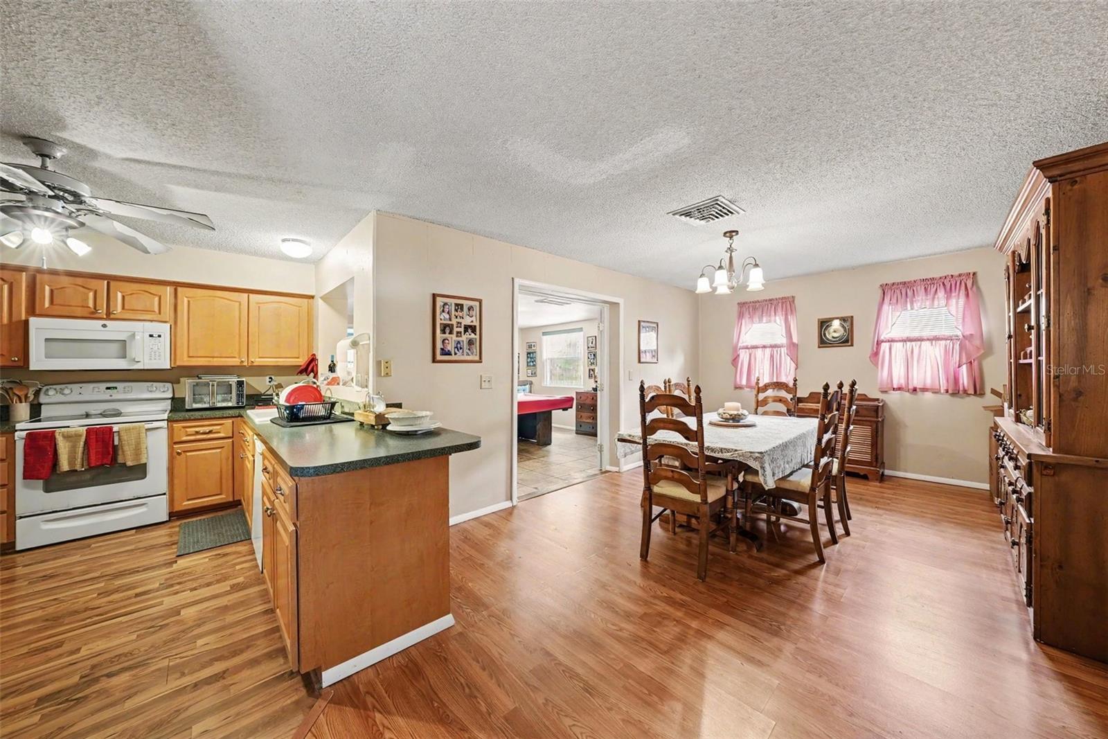 12706 Whisper Circle, FL