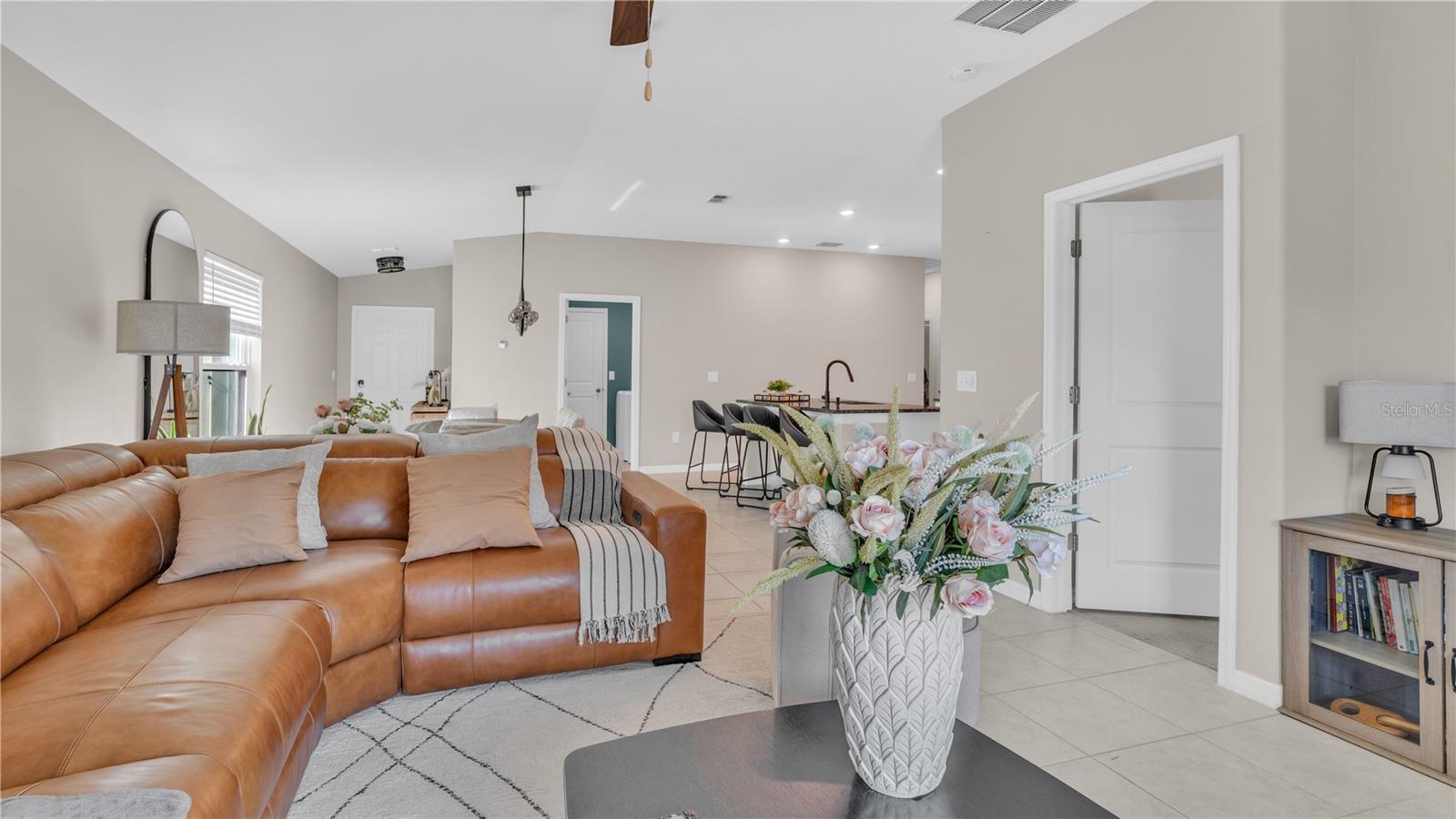 1841 Crinkle Leaf Court, FL