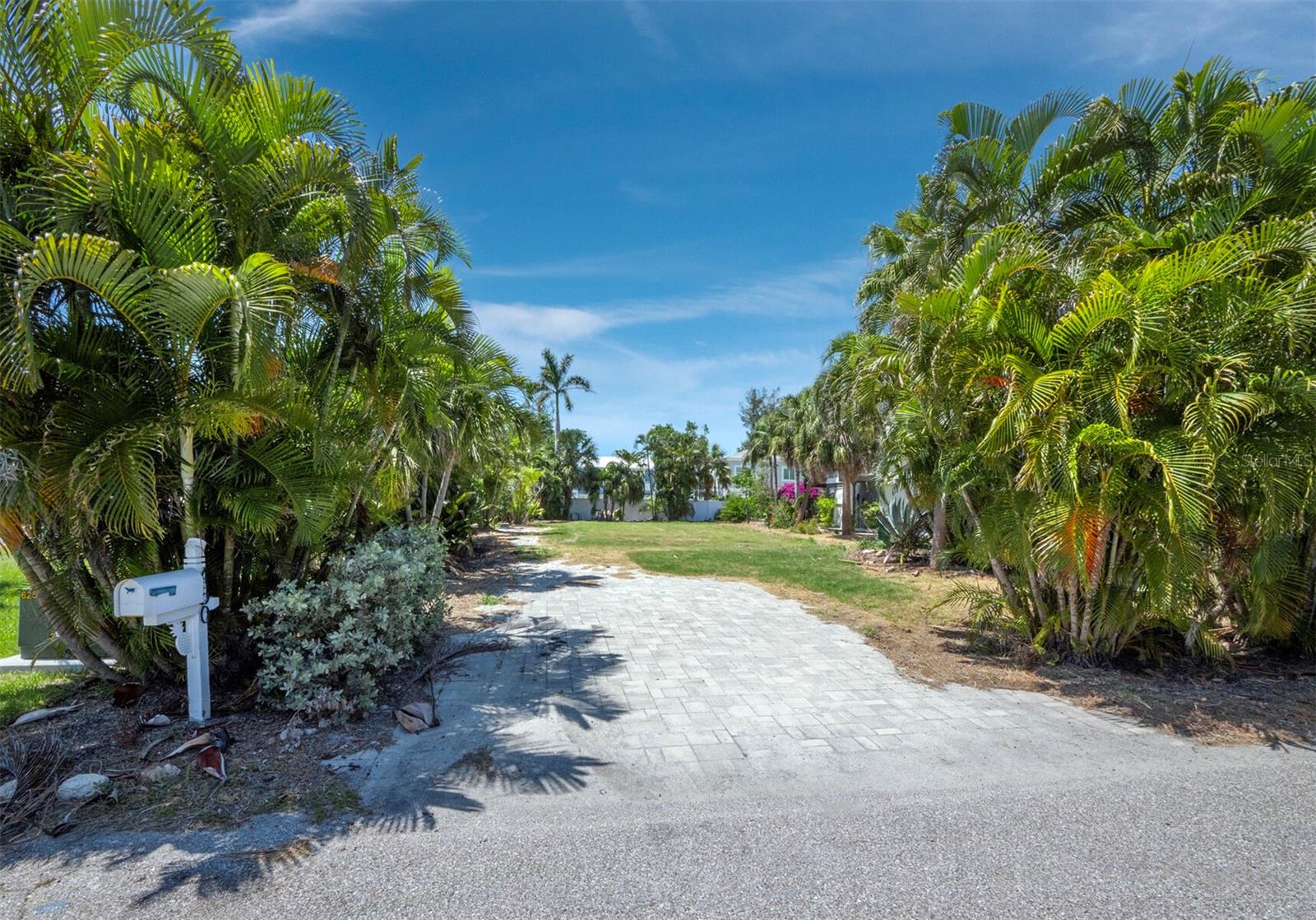 450 Firehouse Ct, FL