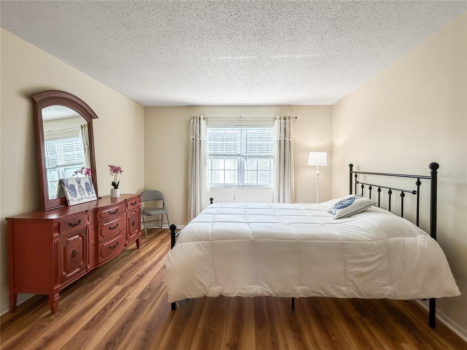 1706 Belleair Forest Drive, FL