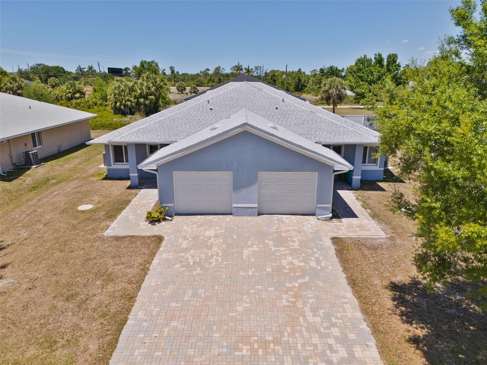 8527 & 8529 Agate St, FL