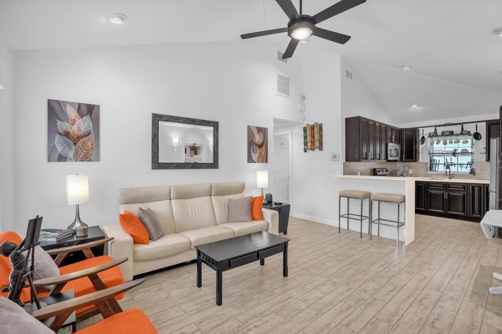 726/720 Pennsylvania Avenue, FL