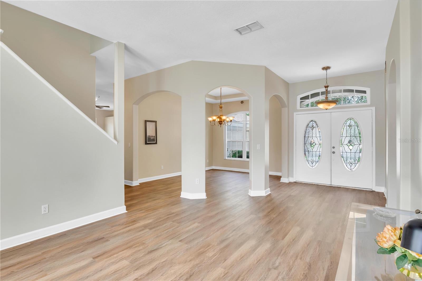 713 Cedarwood Court, FL