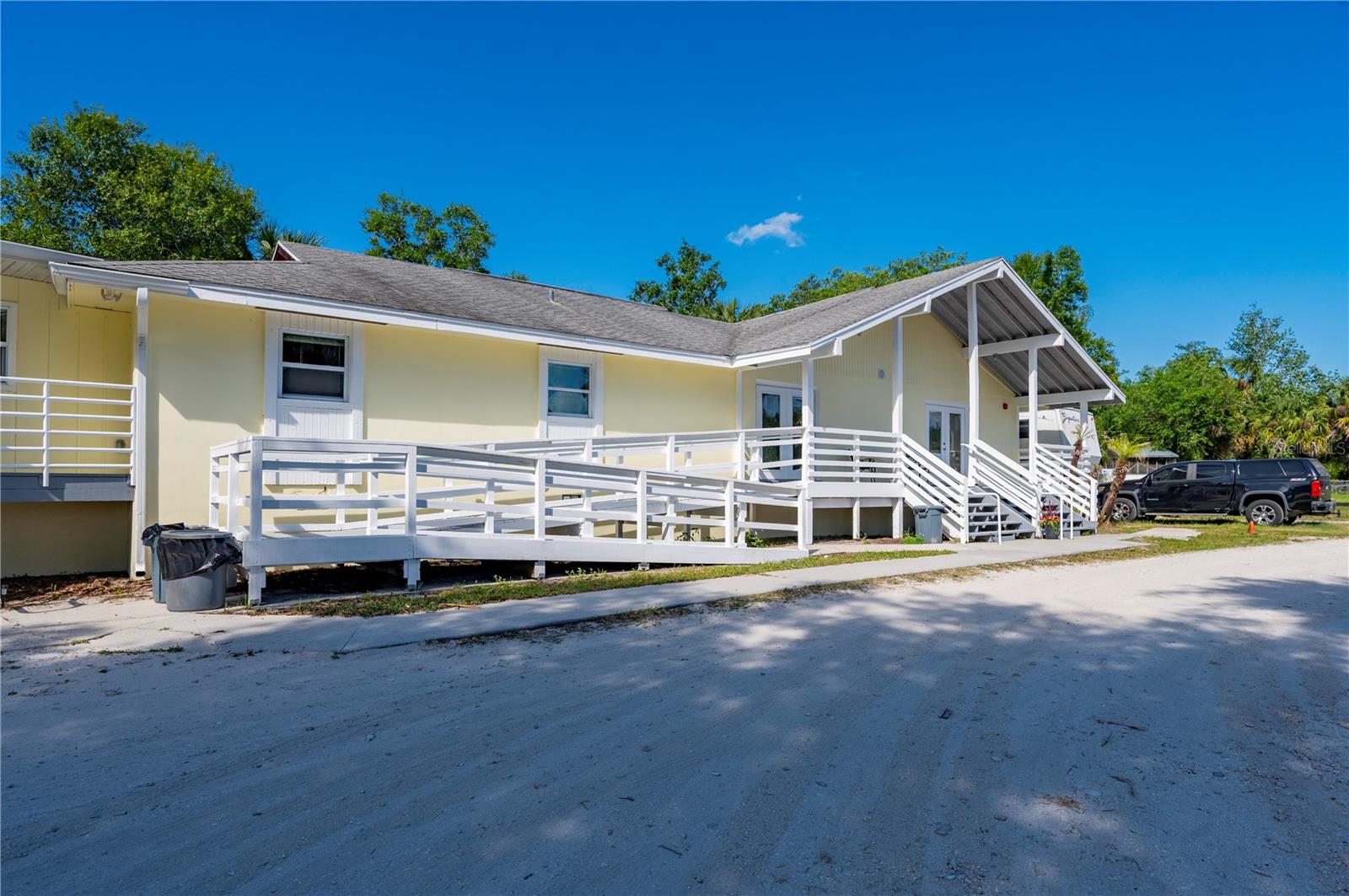 8806 Start Center Street, FL