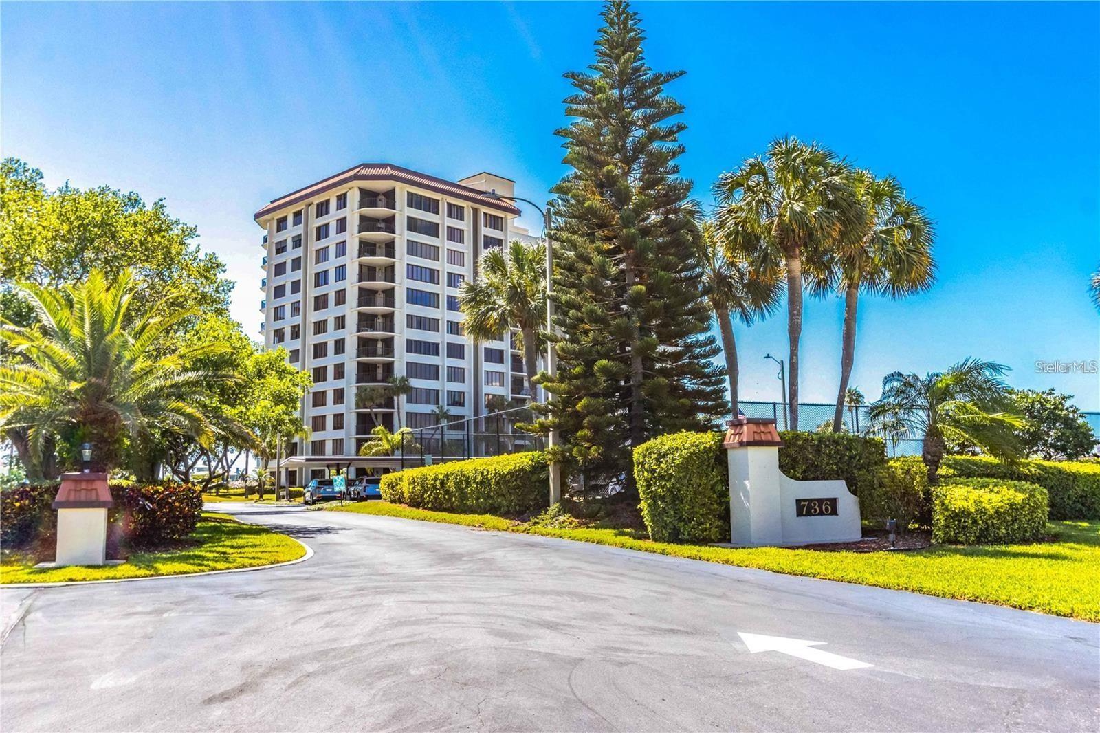 736 Island Way, FL