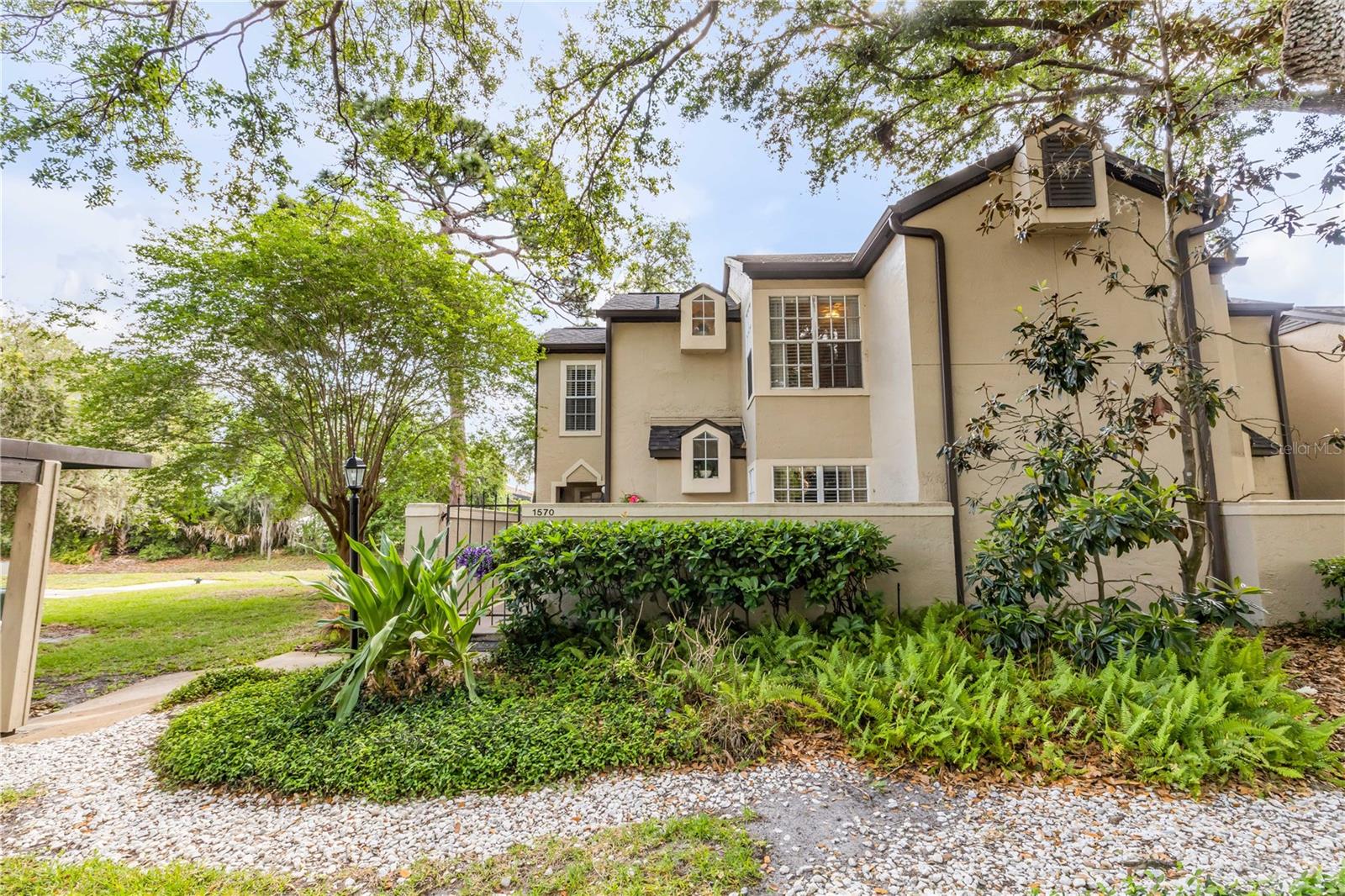 1570 Farrindon Cir, FL