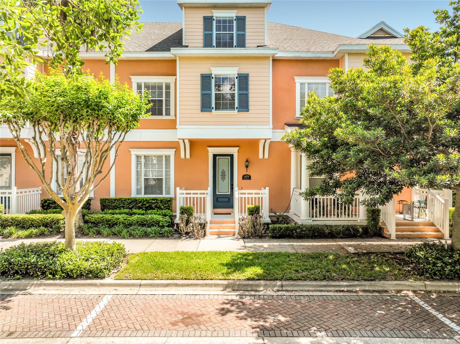 439 Old Farm Ln, FL
