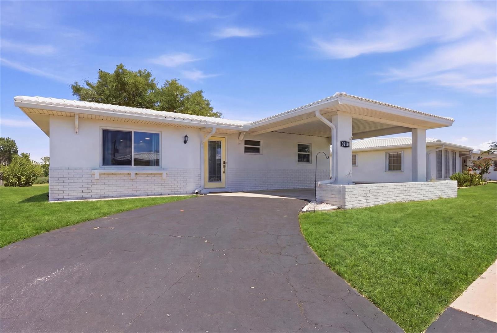8940 Pickwick Road, FL