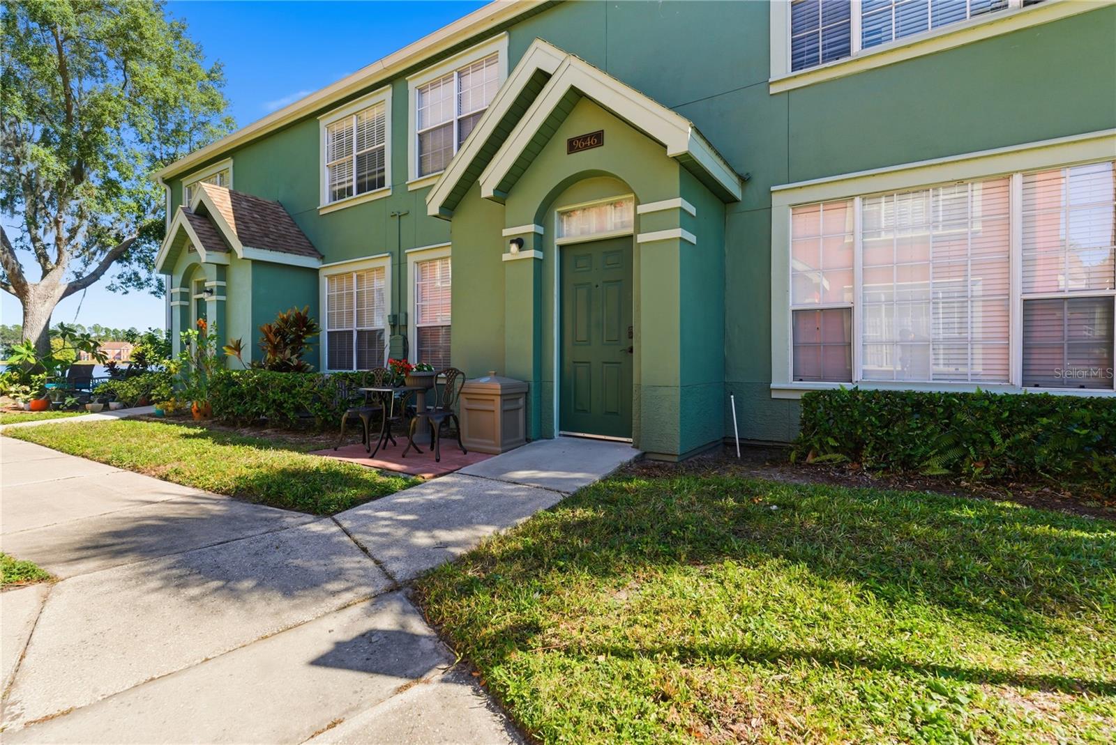 9646 Lake Chase Island Way #9646, FL