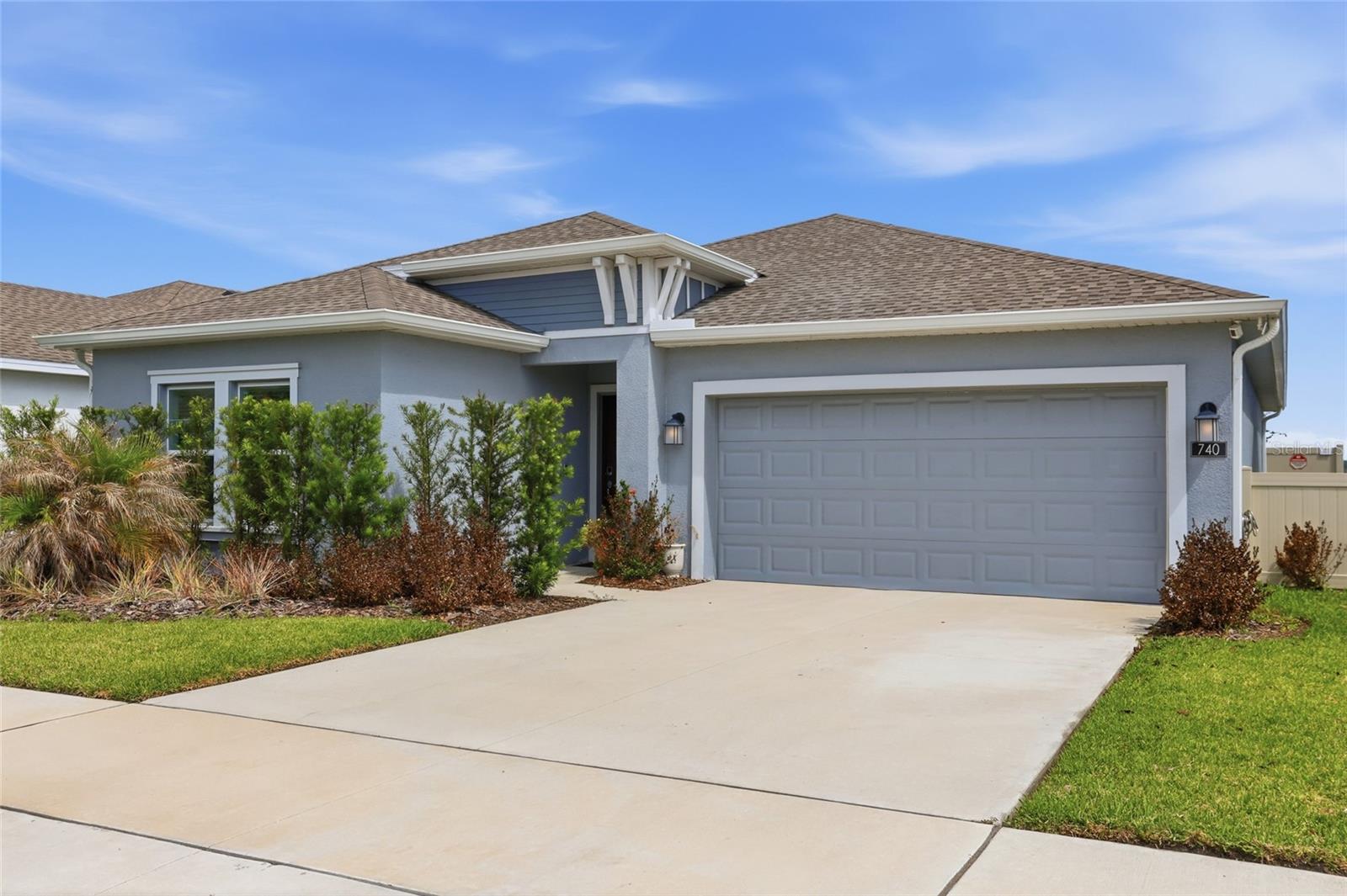 740 Trotters Dr, FL