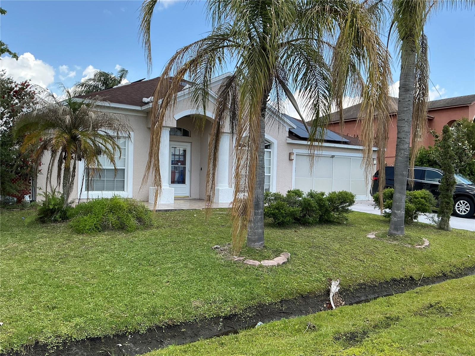 823 Ognon Ct, FL