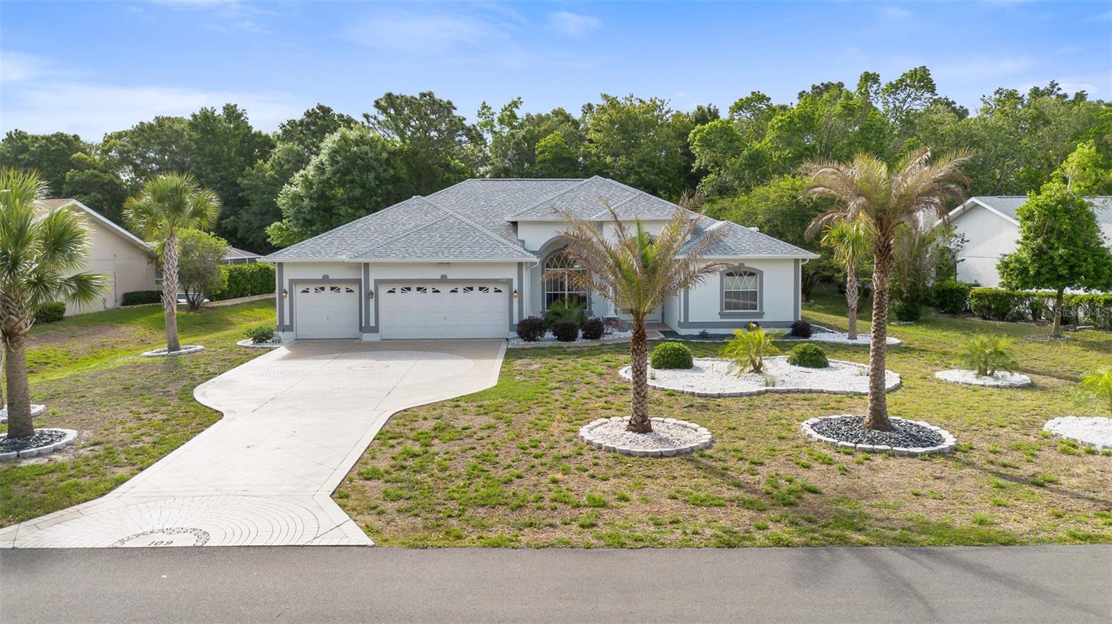 109 Douglas St, FL