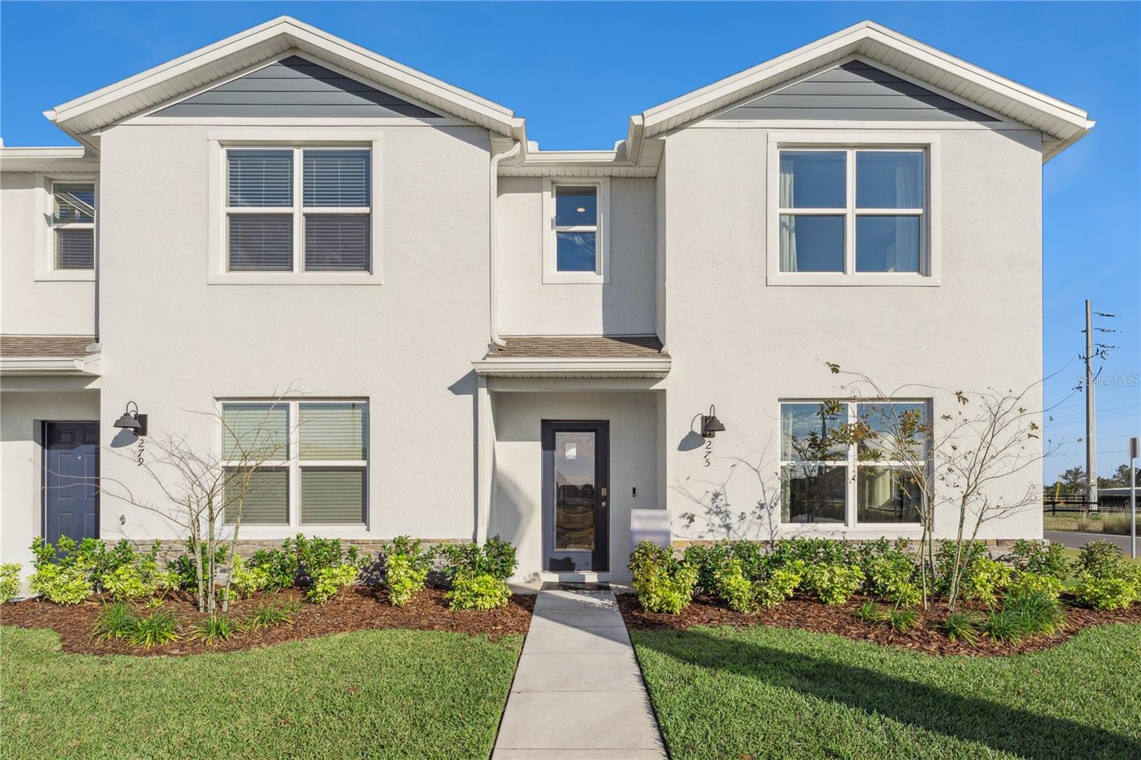 592 Preston Cove Dr, FL