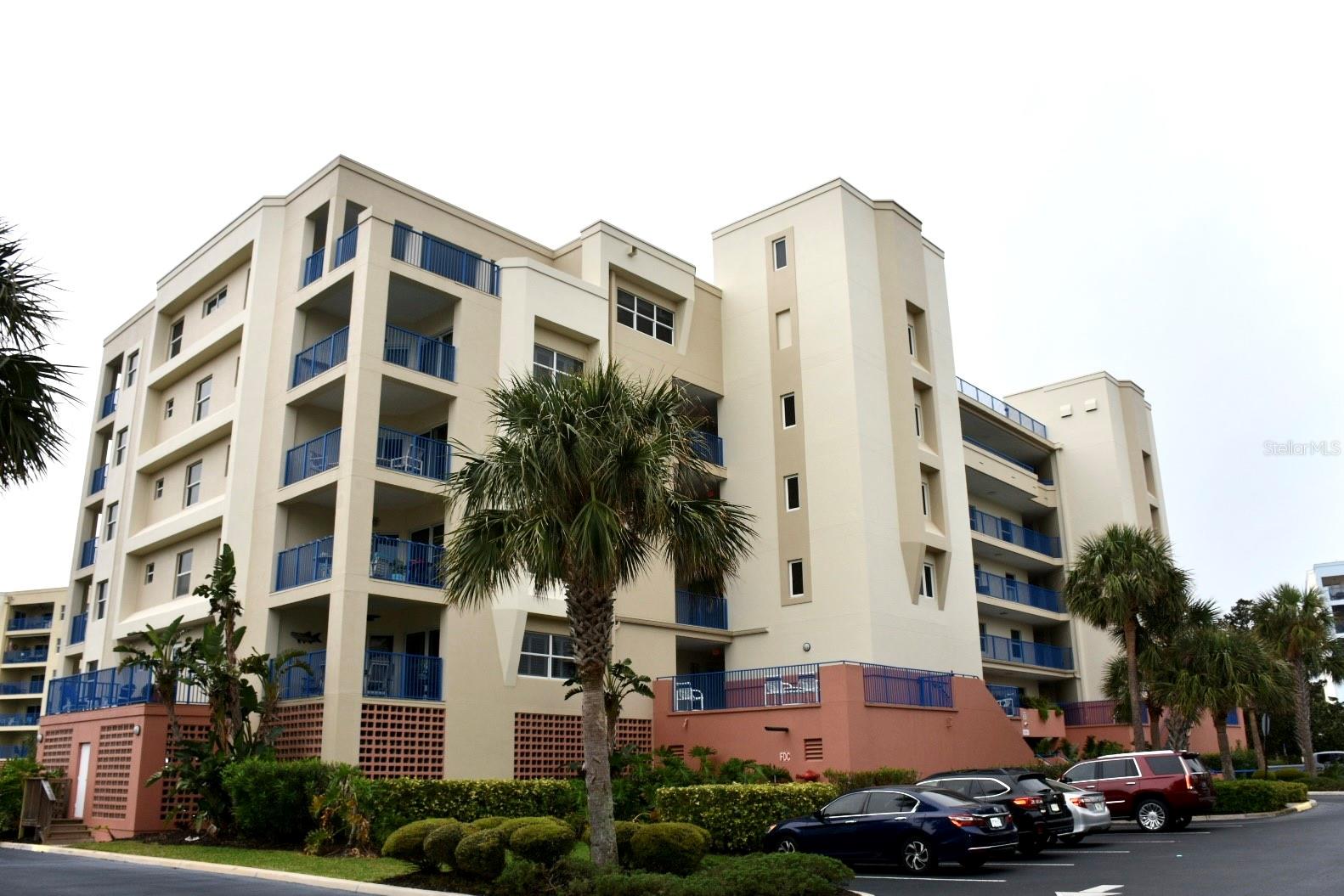 5300 S Atlantic Ave #8-402, FL