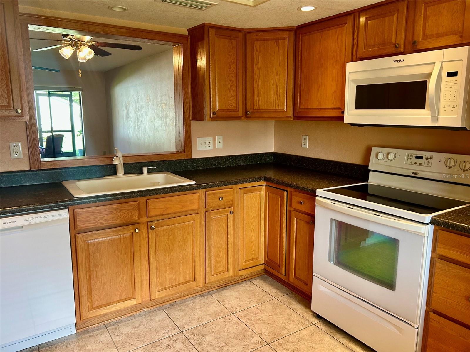 2514 Royal Pines Circle, FL