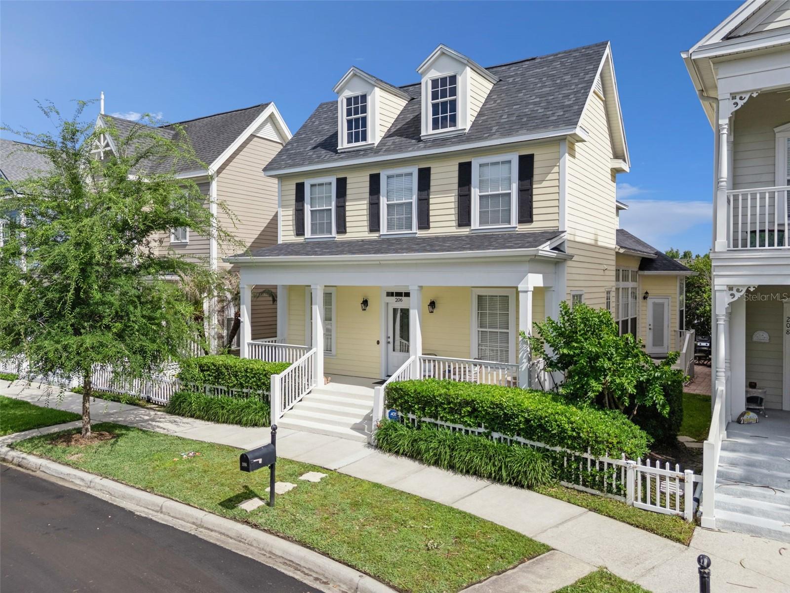 206 Norfolk Pl, FL