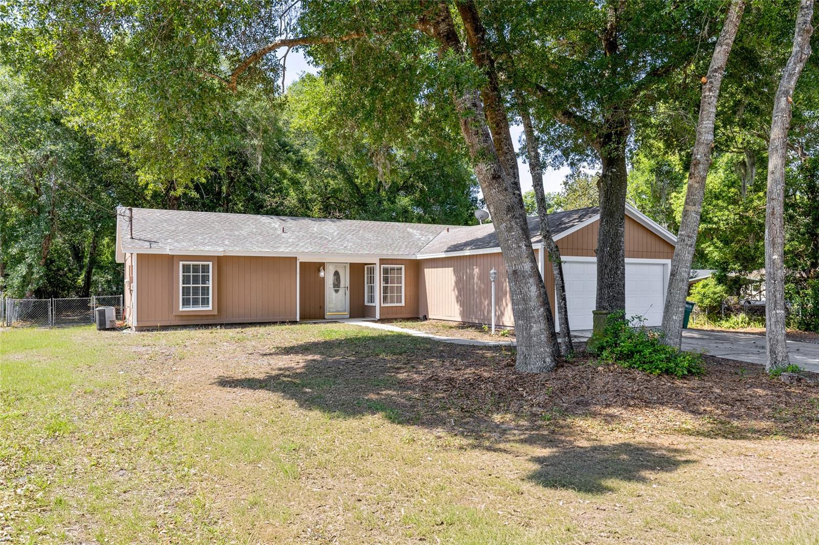 45 Lake Dr, FL