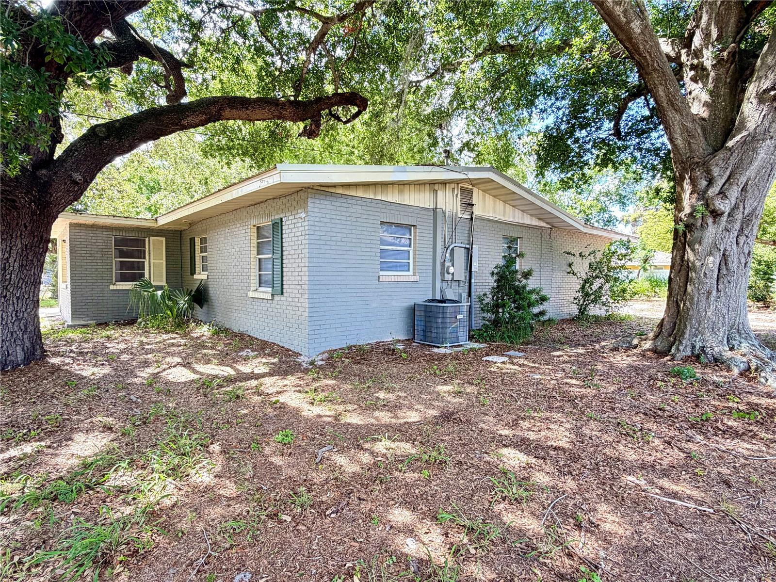1405 Avenue H, FL