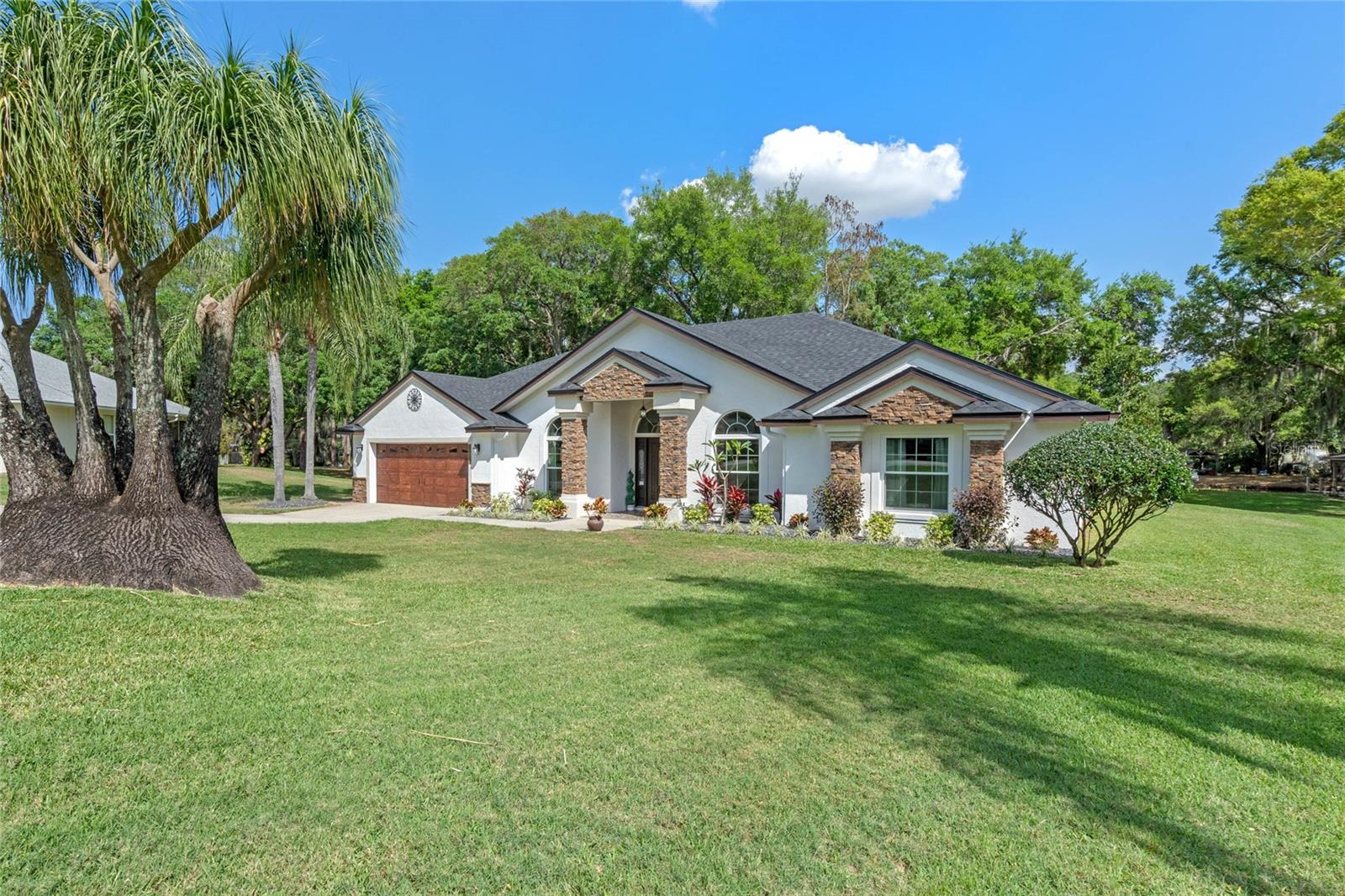 11516 Lyons Court, FL