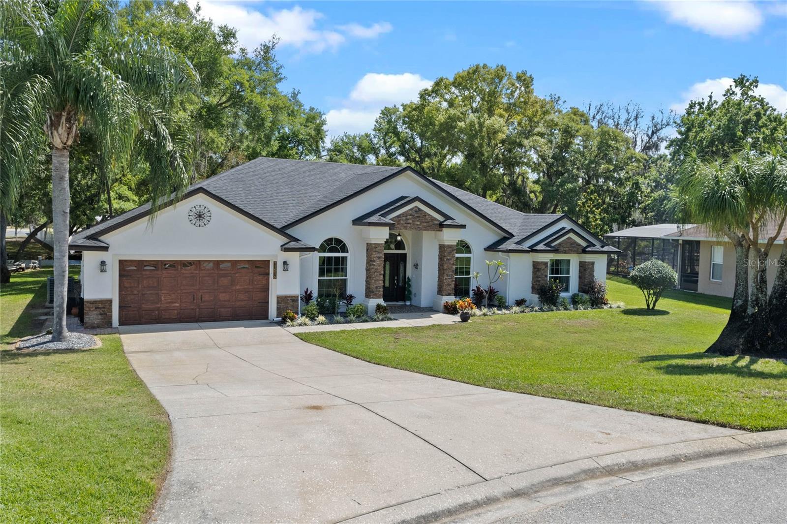 11516 Lyons Court, FL