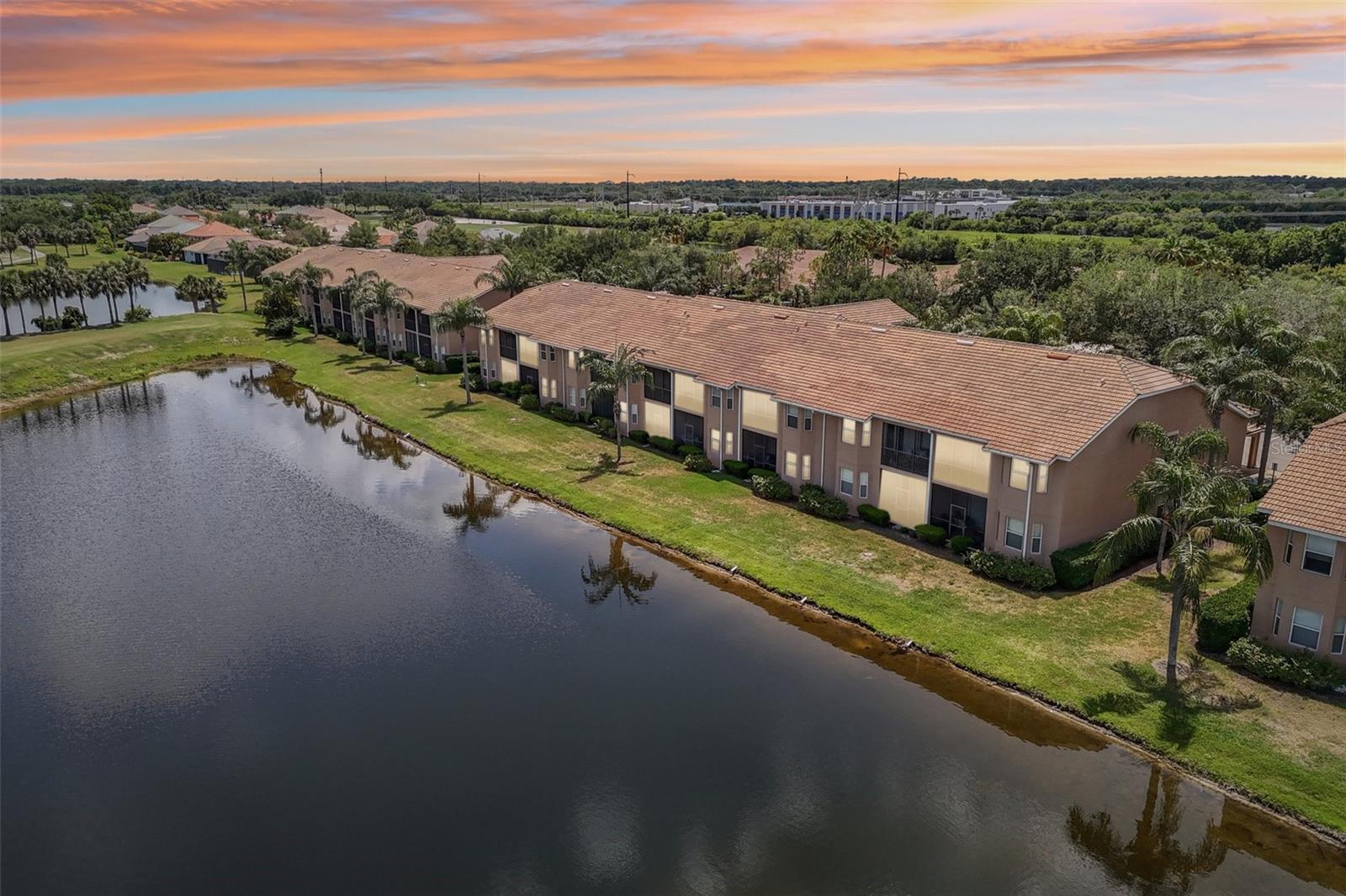 1003 Fairwaycove Lane, FL