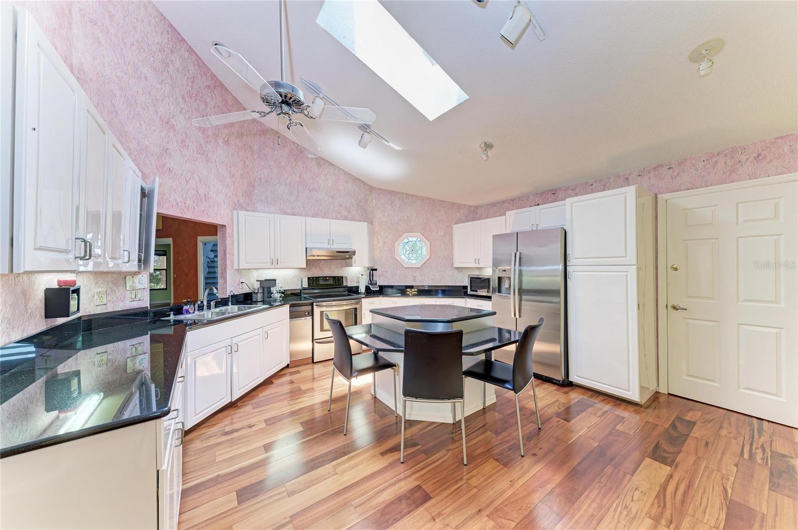 830 Hammockwood Court, FL