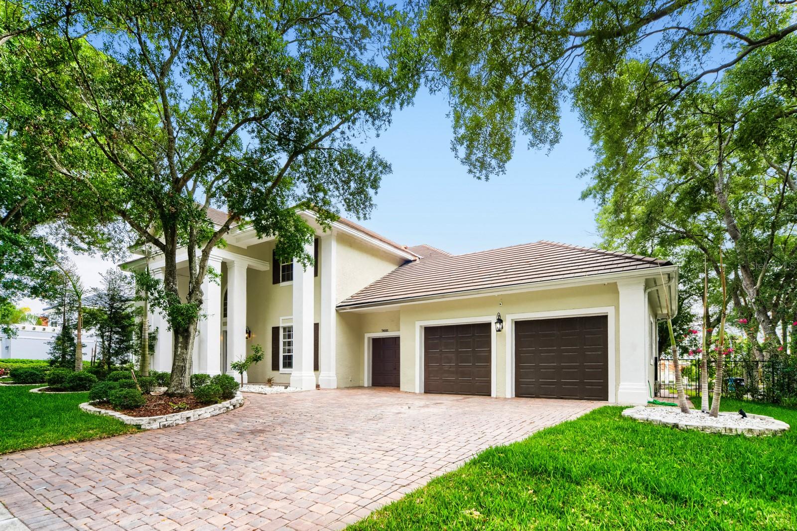 7601 Debeaubien Drive, FL