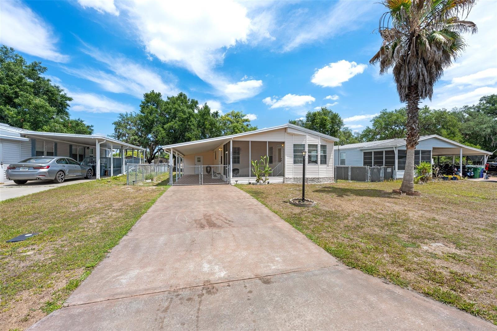 38052 Lawanda Loop, FL