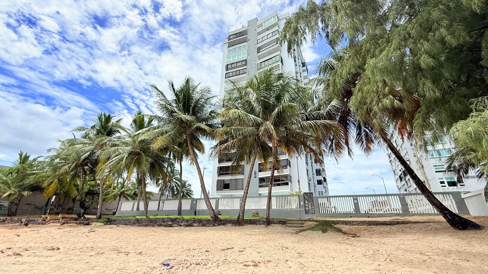 37 Isla Verde Ave., PR