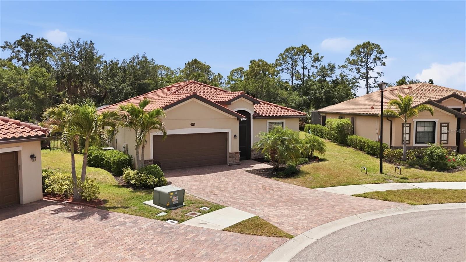 20930 Valore Court, FL