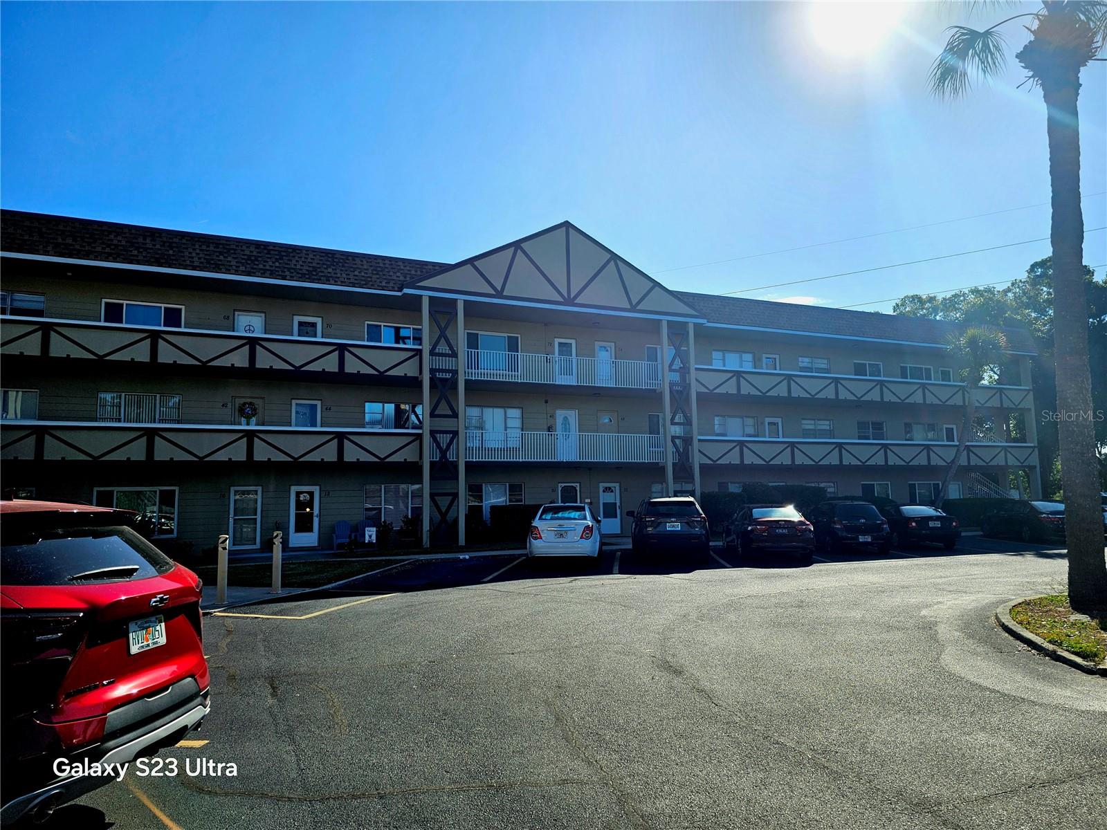 2464 Australia Way, FL