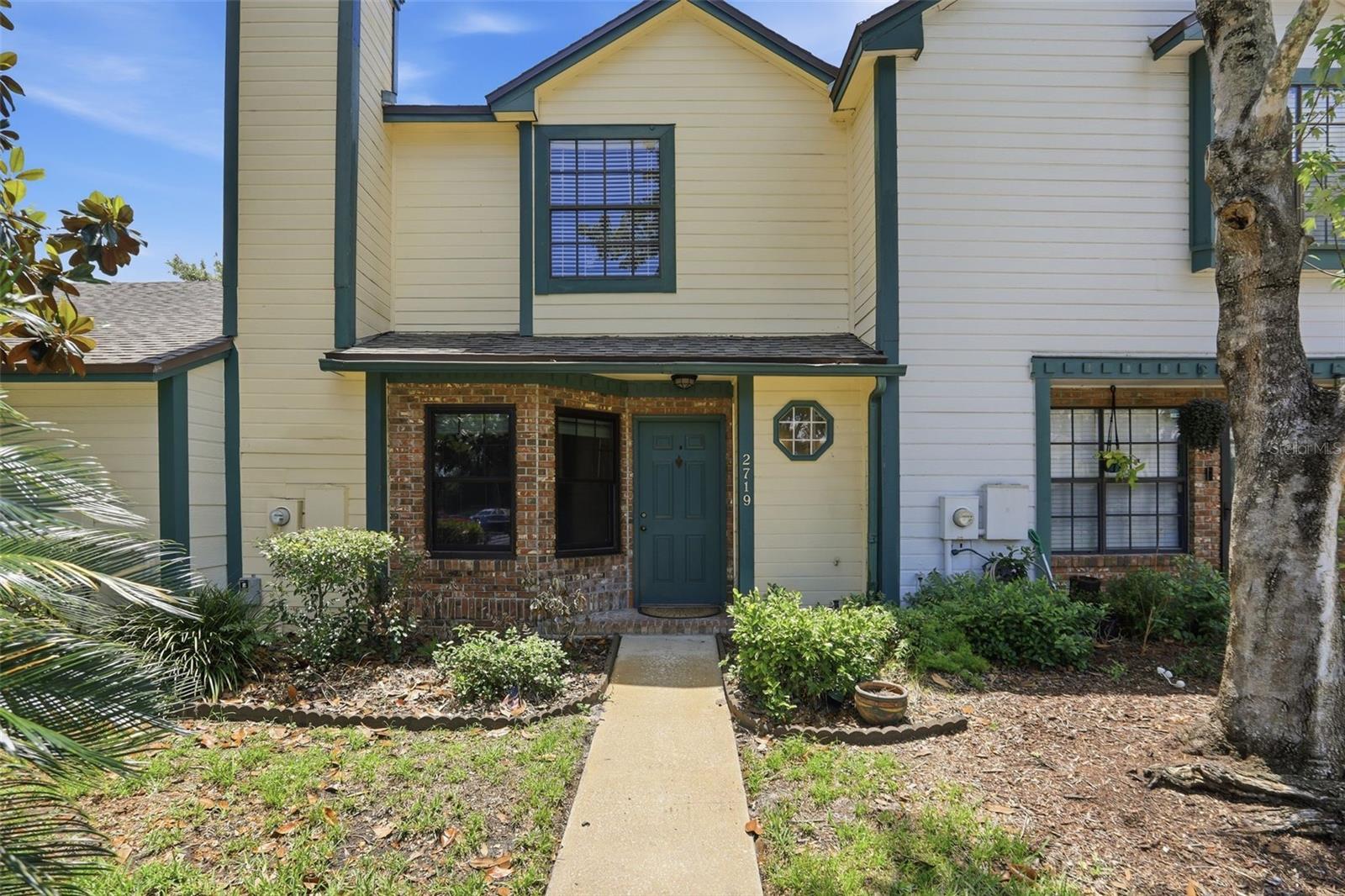2719 Candlewood Court, FL