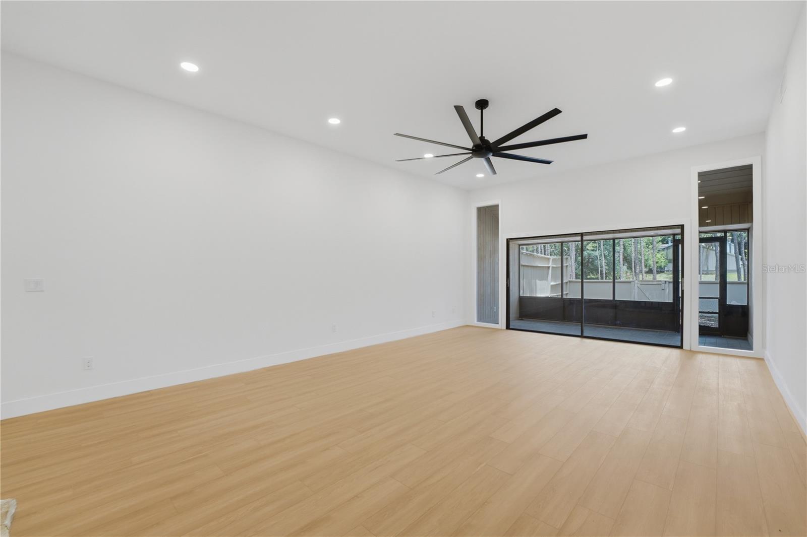 129 Hidden Oak Drive, FL