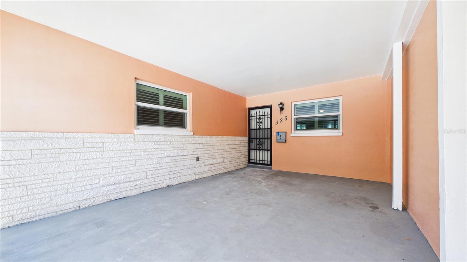 325 Sky Loch Drive, FL