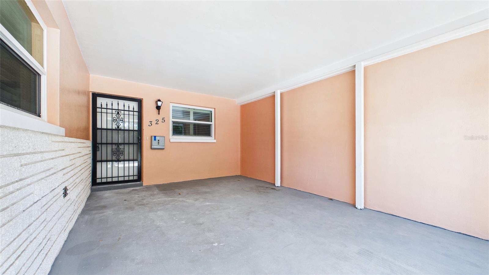 325 Sky Loch Drive, FL