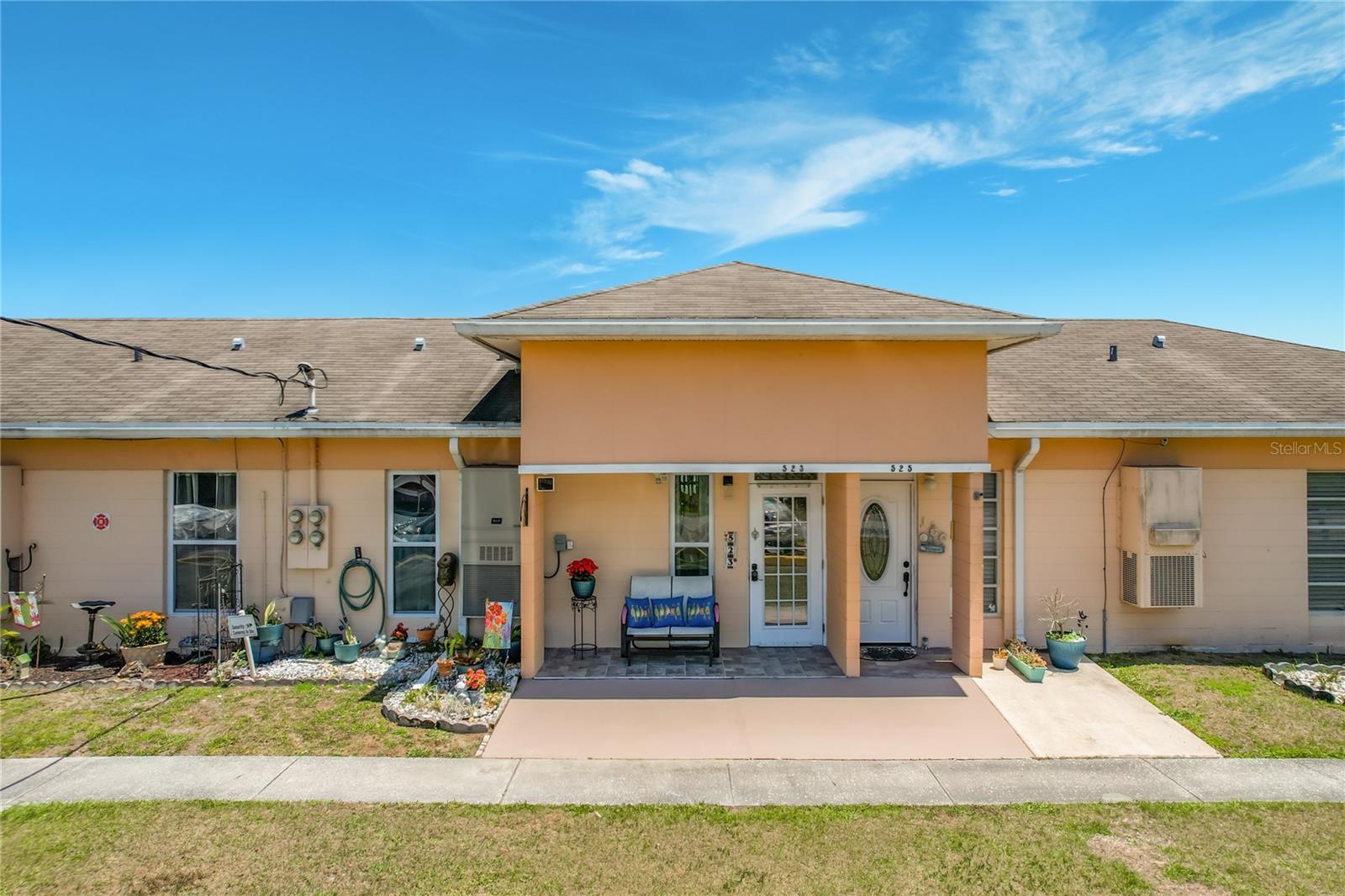 523 Club Circle, FL