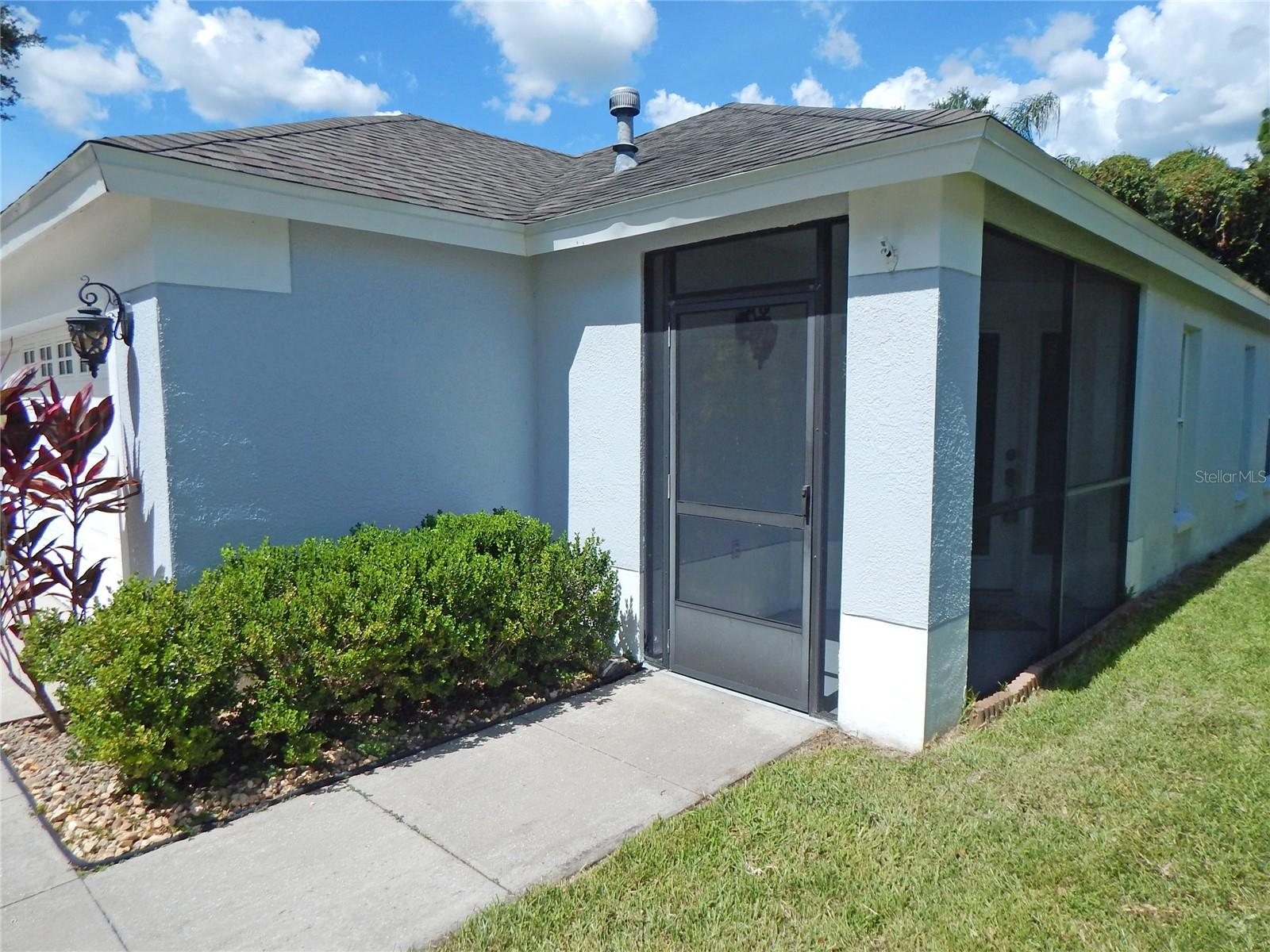 5827 Meadowpark Place, FL