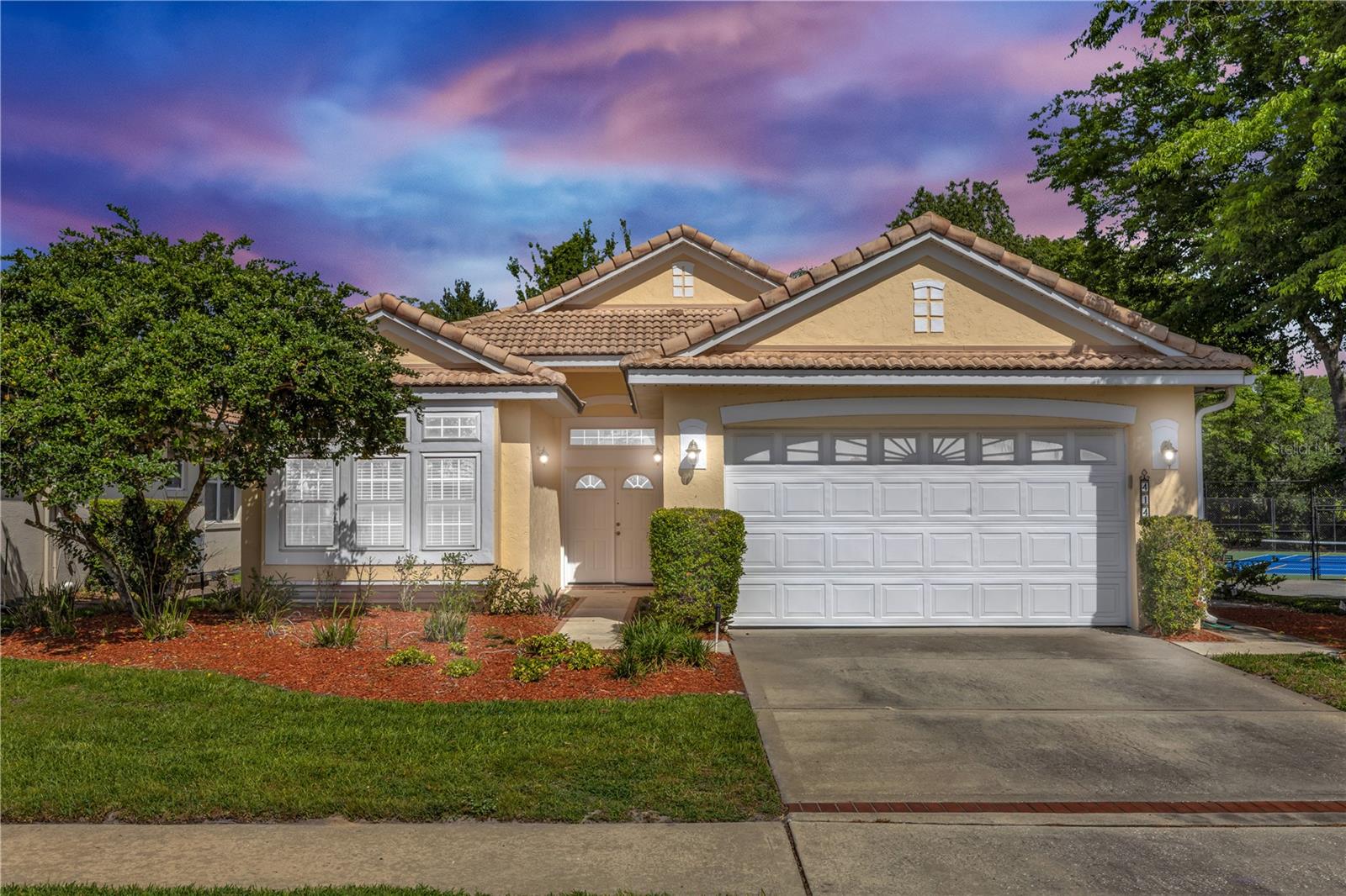 414 Fairlane Dr, FL