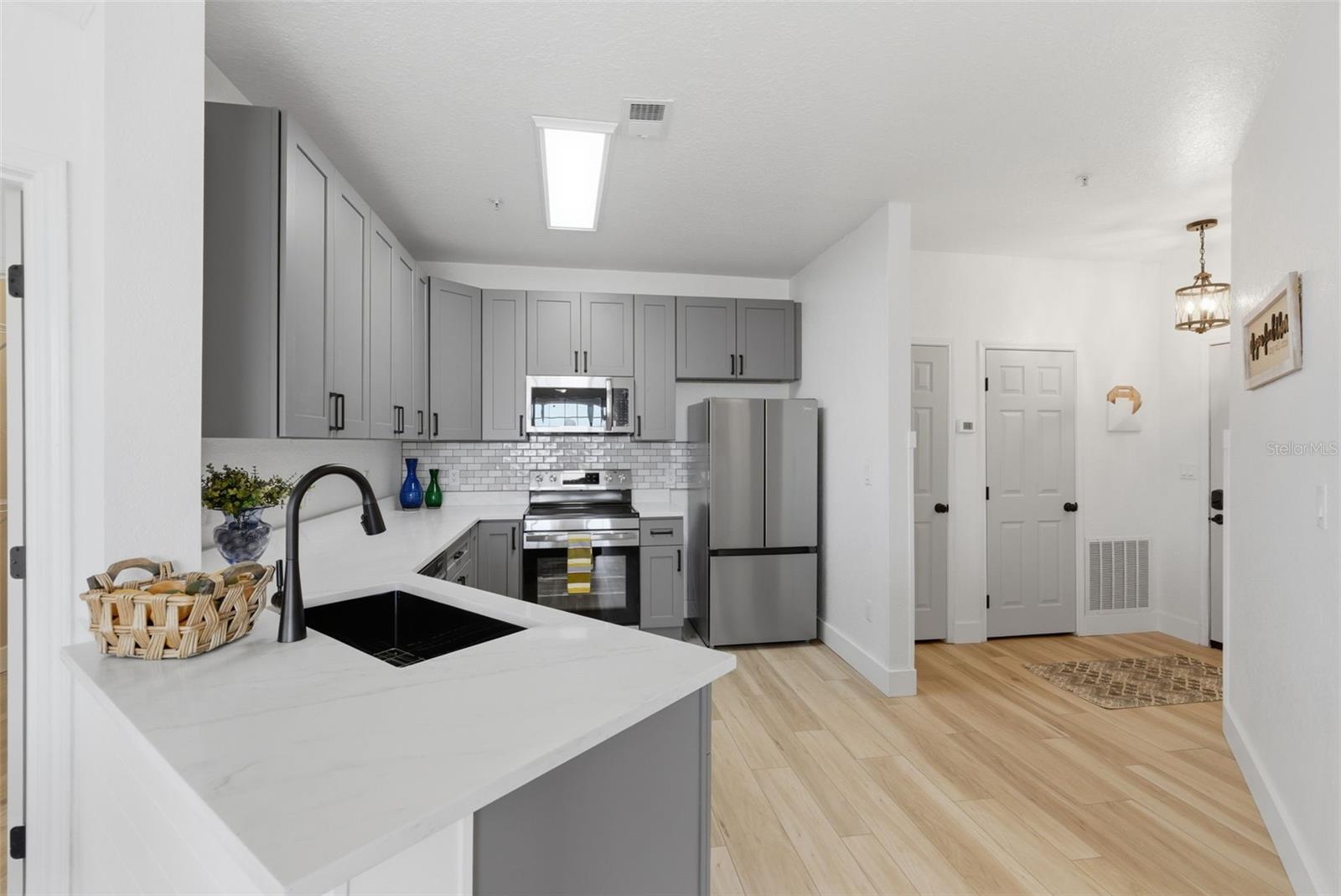 4323 Bayside Village Drive, FL