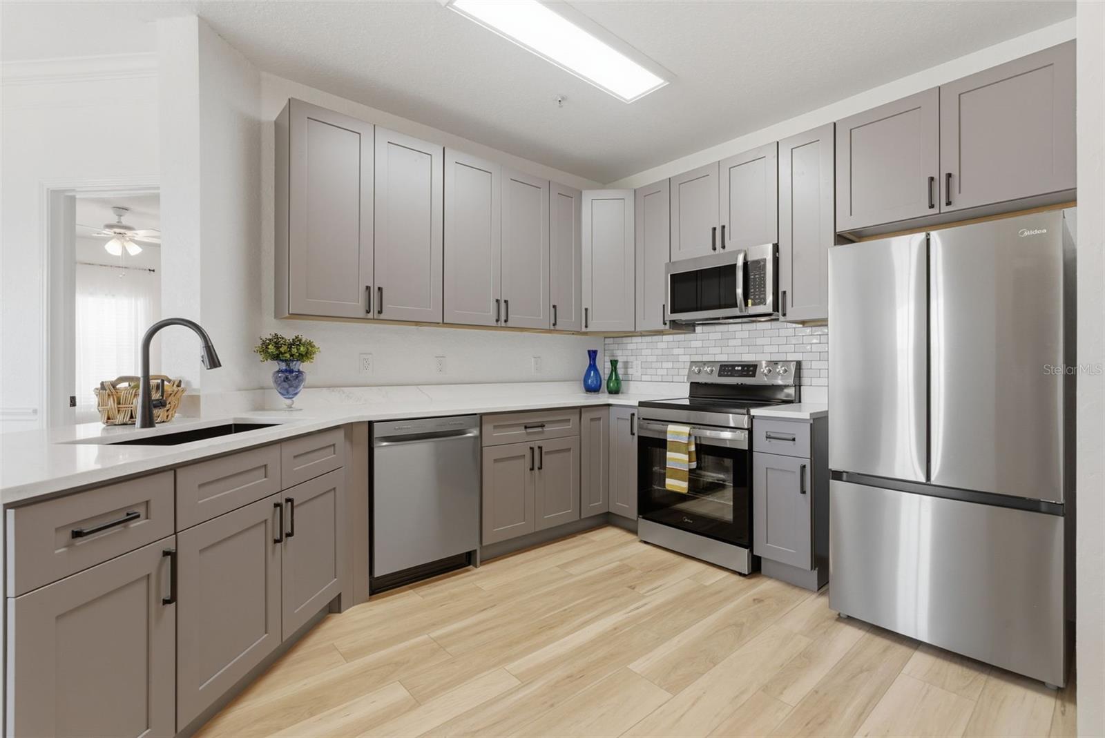 4323 Bayside Village Drive, FL