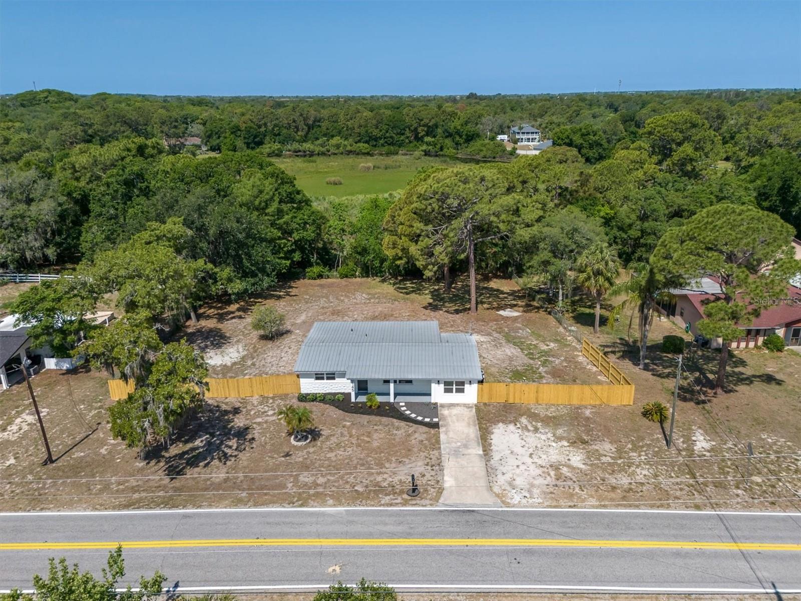 9145 Osceola Dr, FL