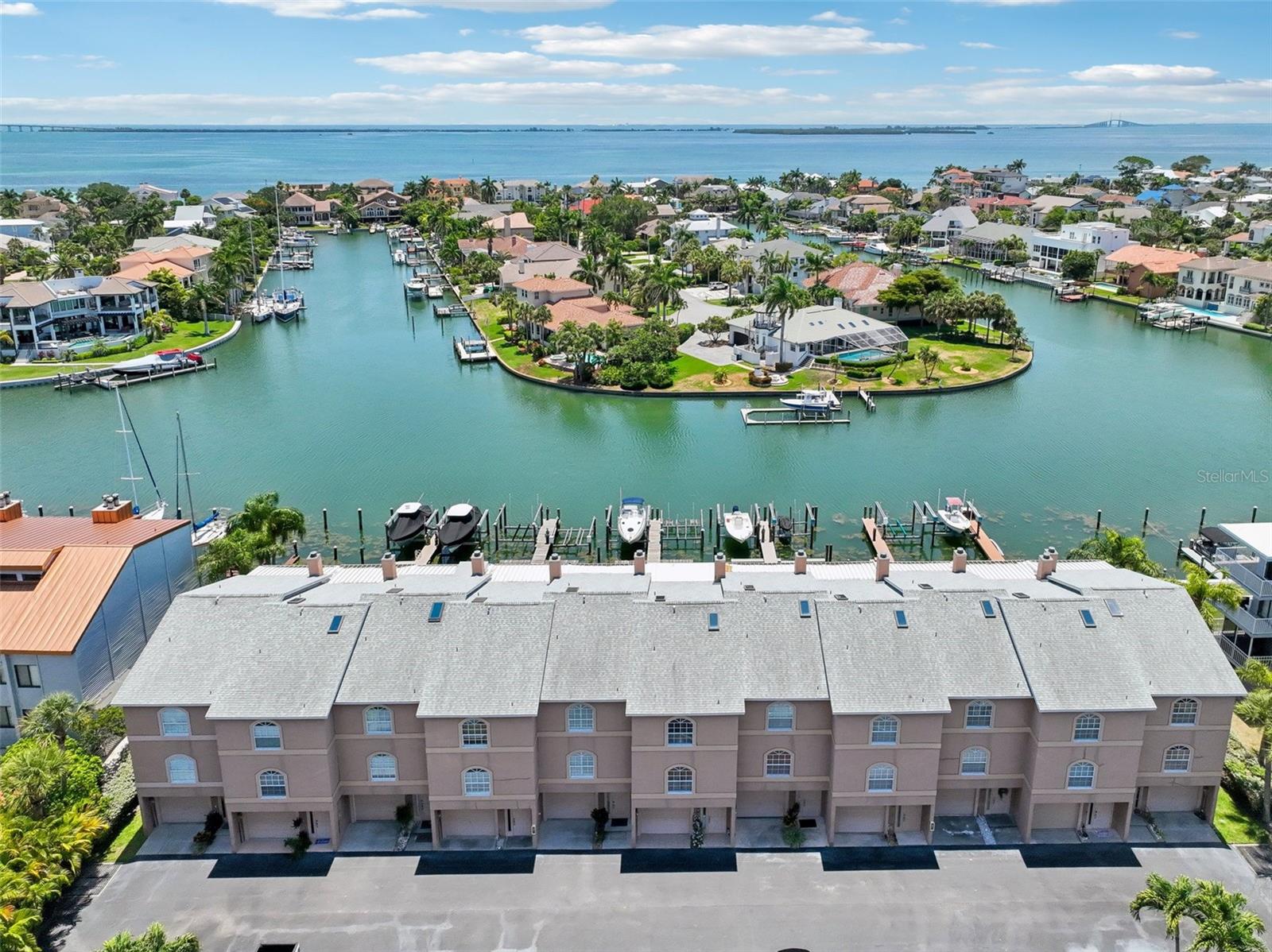 637 Pinellas Bayway #105, FL