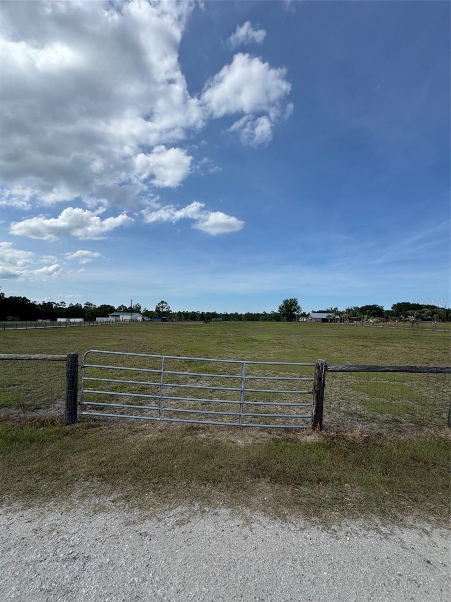 807 Campbell Lane, FL