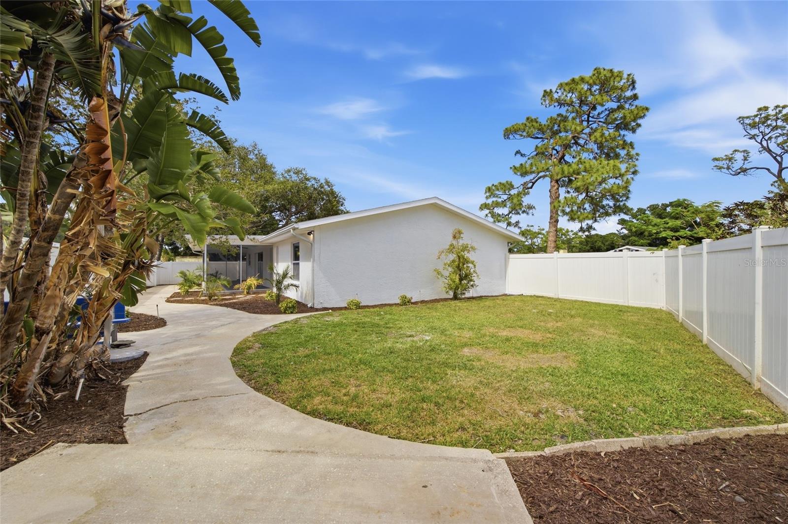 7520 20th Street, FL