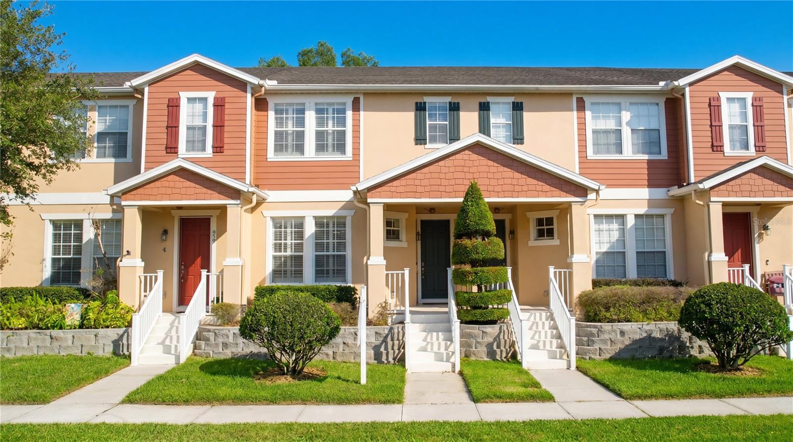 833 Bending Oak Trail, FL