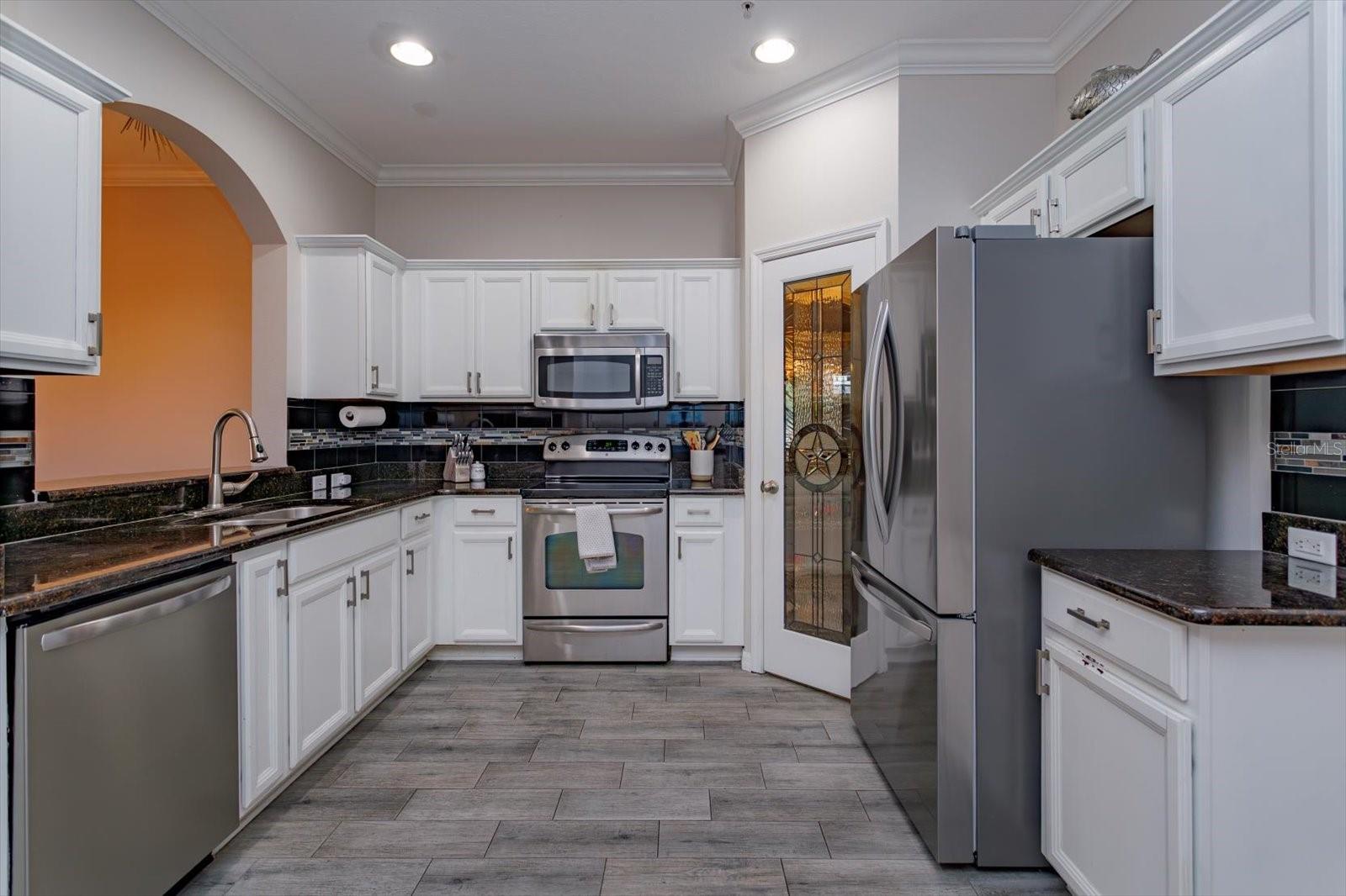 833 Bending Oak Trail, FL