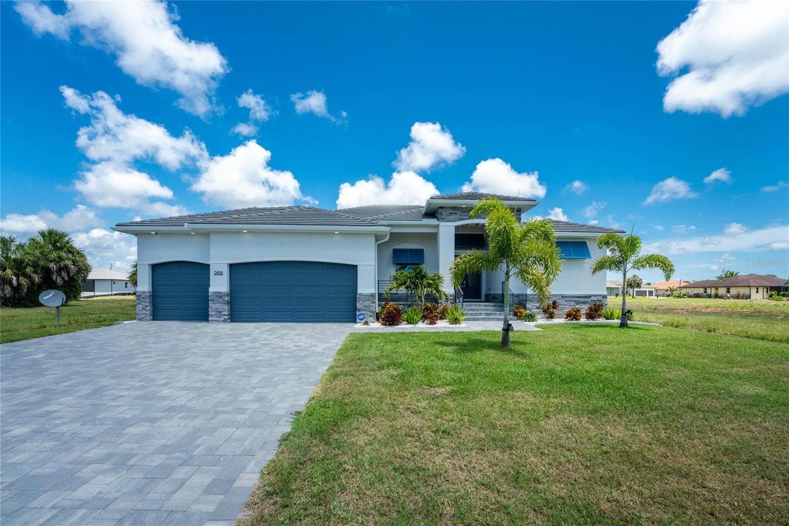255 Rotonda Blvd S, FL